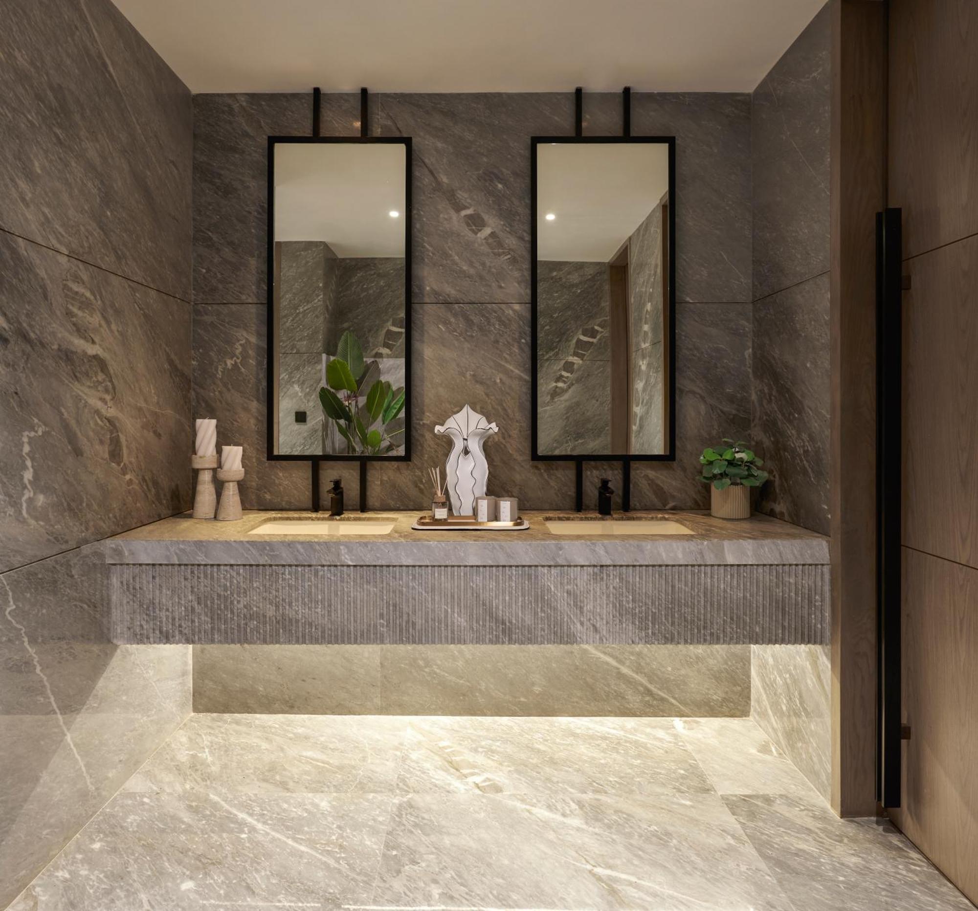 Astoria Hotel Мумбай Екстериор снимка